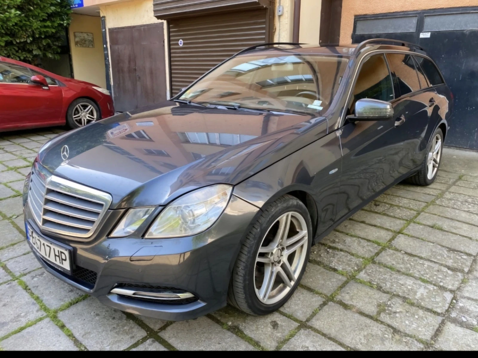 Mercedes-Benz E 200, снимка 1