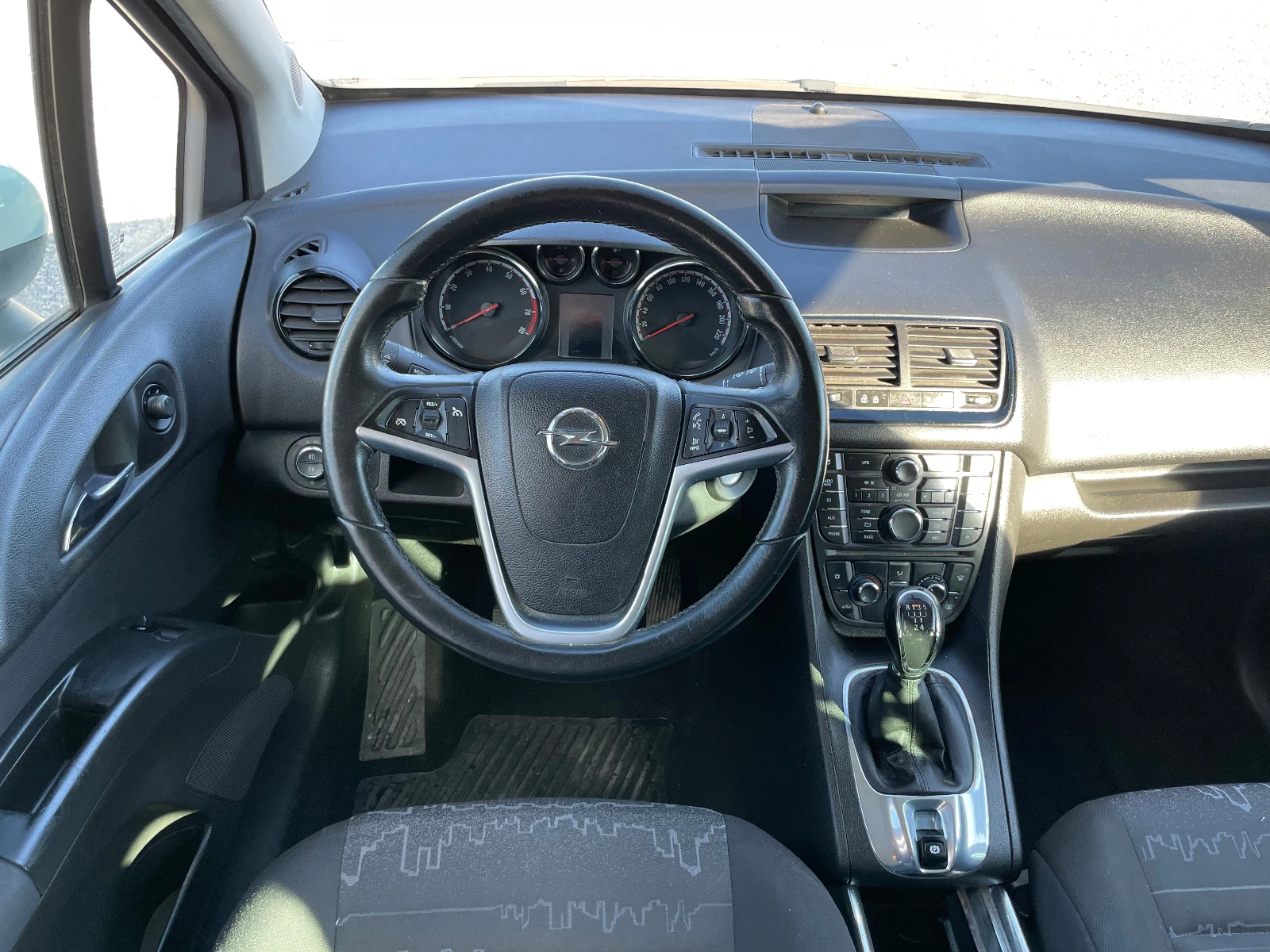 Opel Meriva 1.4T GPL, EURO5B - изображение 8