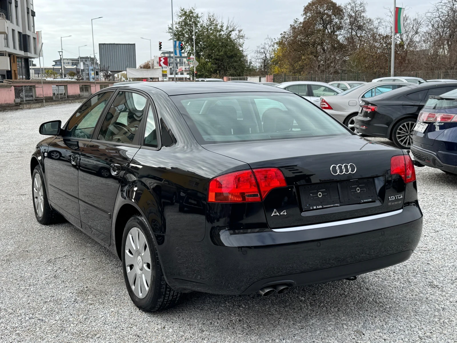 Audi A4 1, 9 TDi* 115 kc* FACE - изображение 8