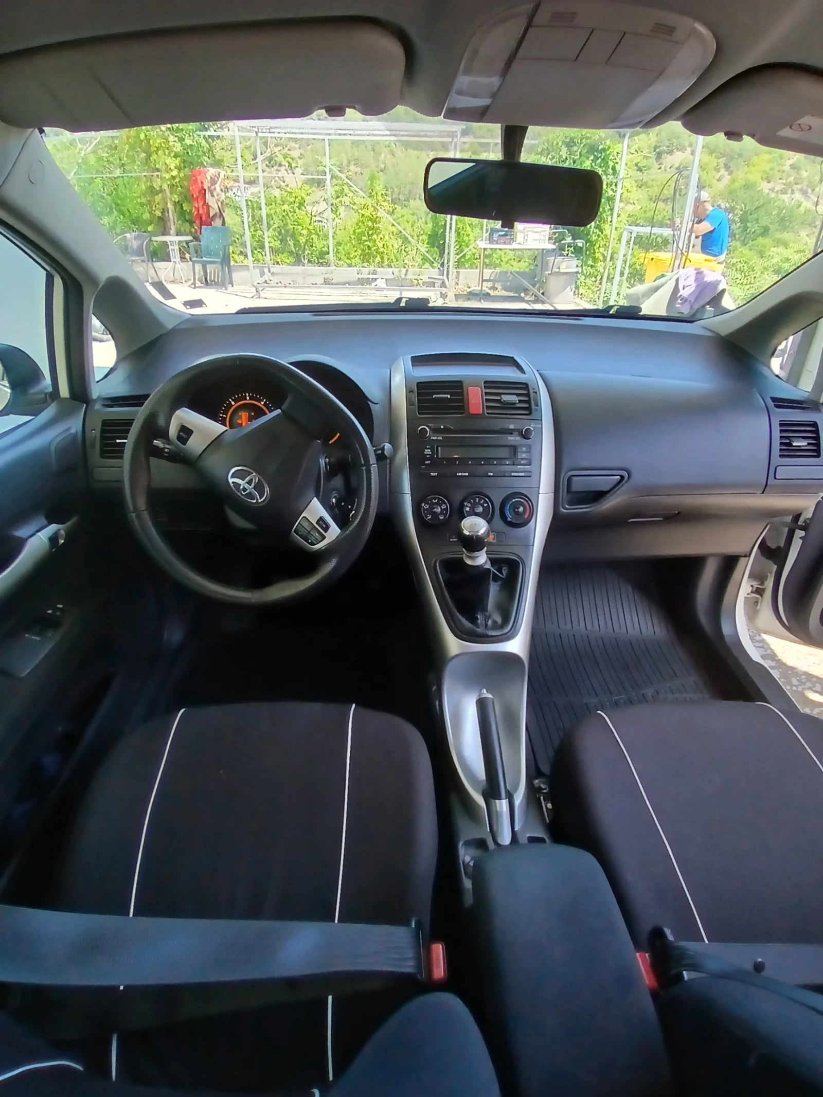 Toyota Auris  - изображение 6