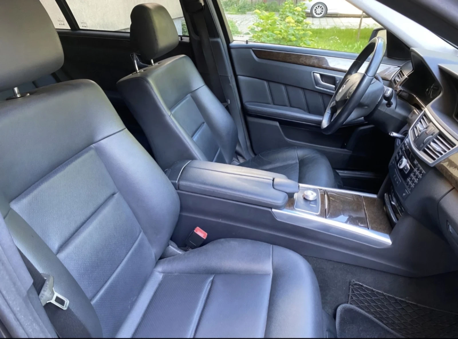 Mercedes-Benz E 200  - изображение 8