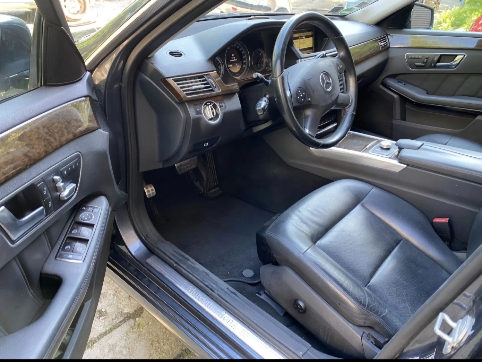 Mercedes-Benz E 200  - изображение 7
