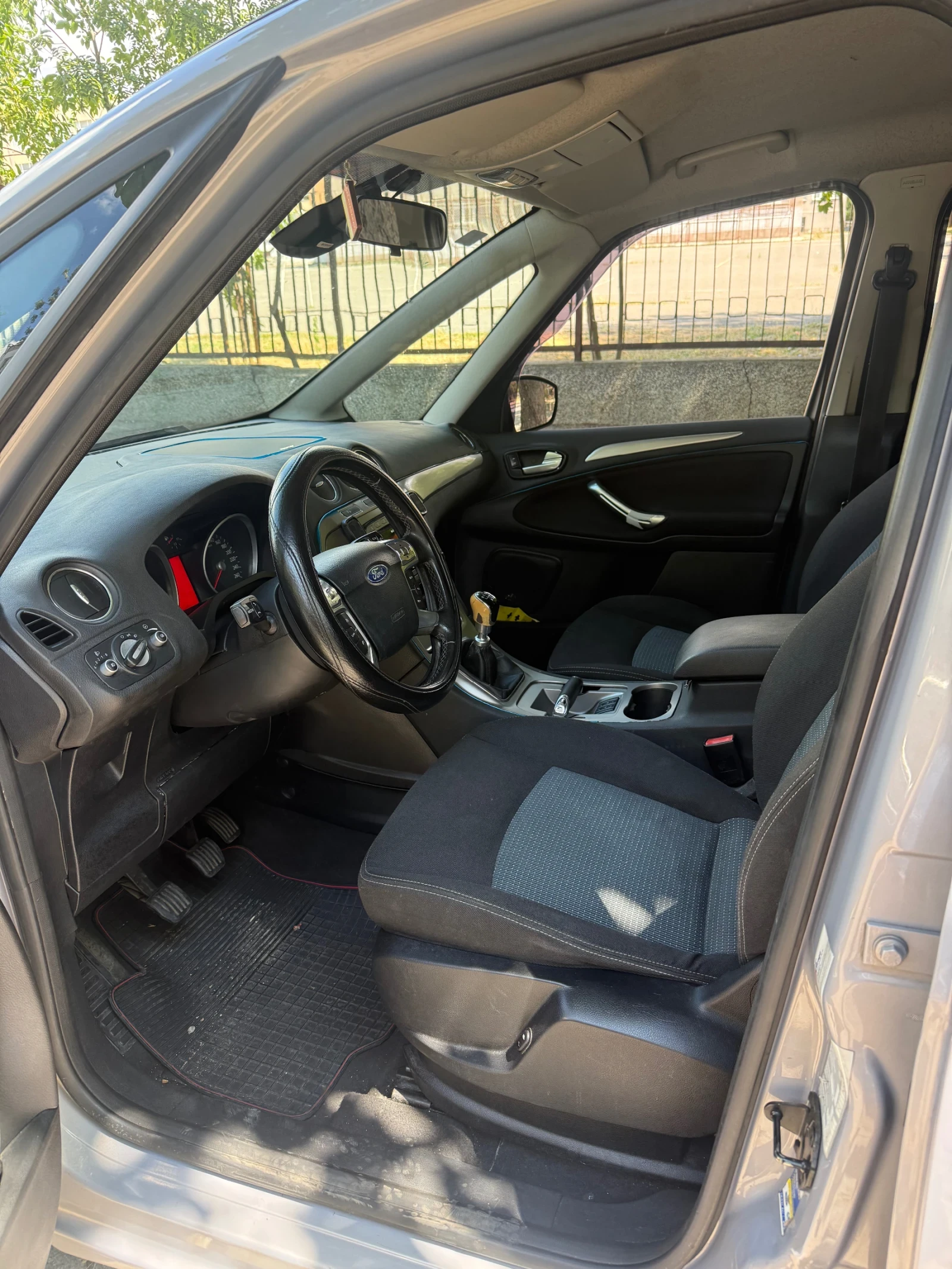 Ford Galaxy 2.0 - изображение 9