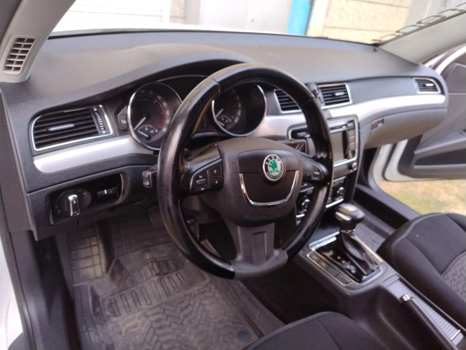 Skoda Superb | Mobile.bg — изображение 3