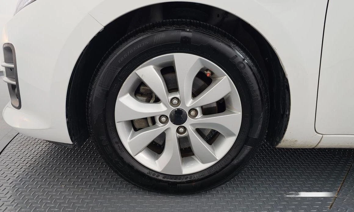 Kia Pride Diesel 5DR 1.4 Luxury * НАЙ-ДОБРА ЦЕНА В БЪЛГАРИЯ* - изображение 5