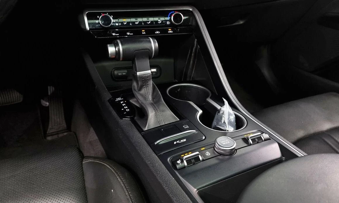 Kia K5 2.0 LPI Strandard * НАЙ-ДОБРА ЦЕНА В БЪЛГАРИЯ*  - изображение 9