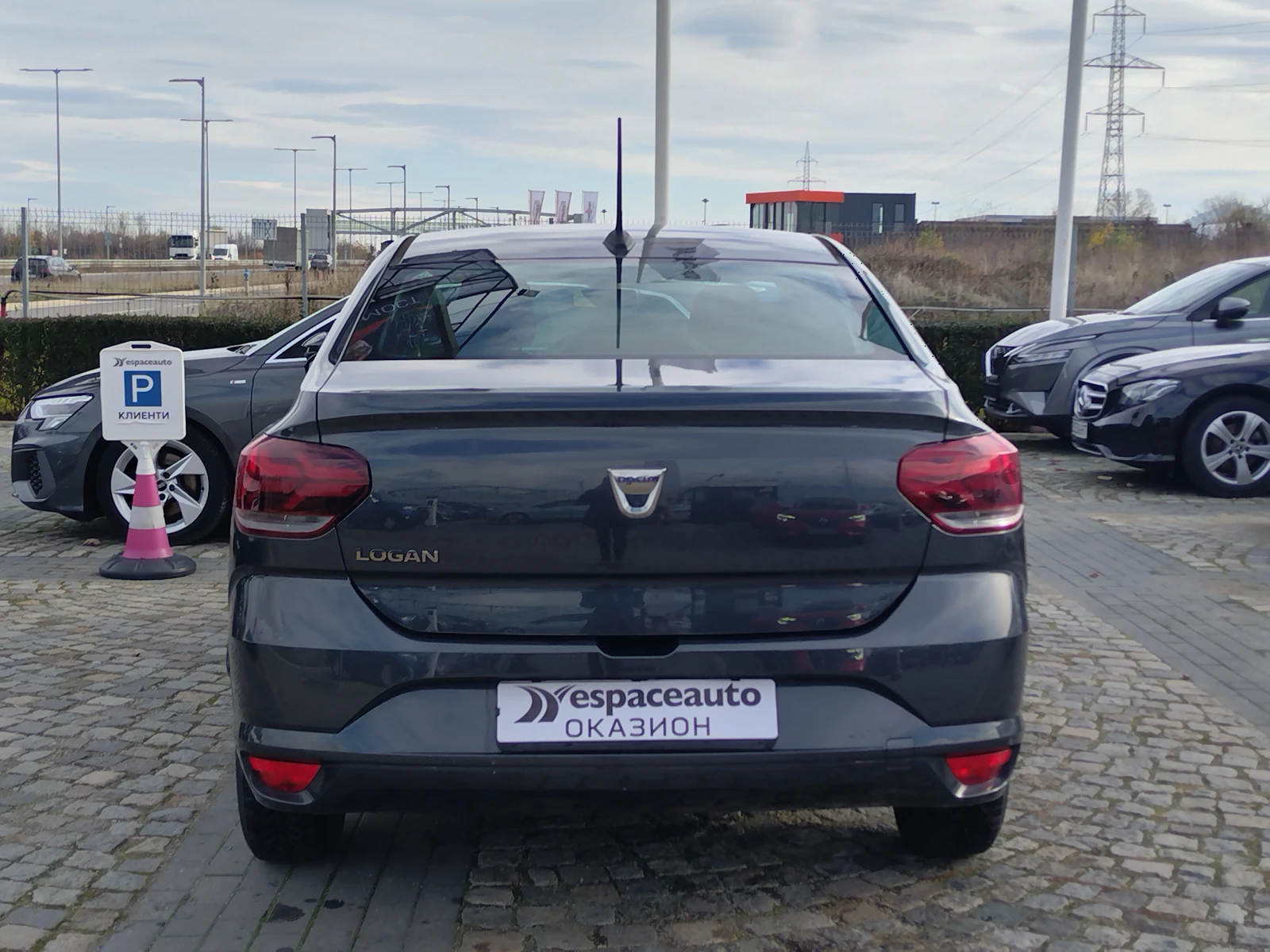 Dacia Logan 1.0TCe 100 к.с. Газ/Бензин/Гаранция 6г. или 150 00 - изображение 6