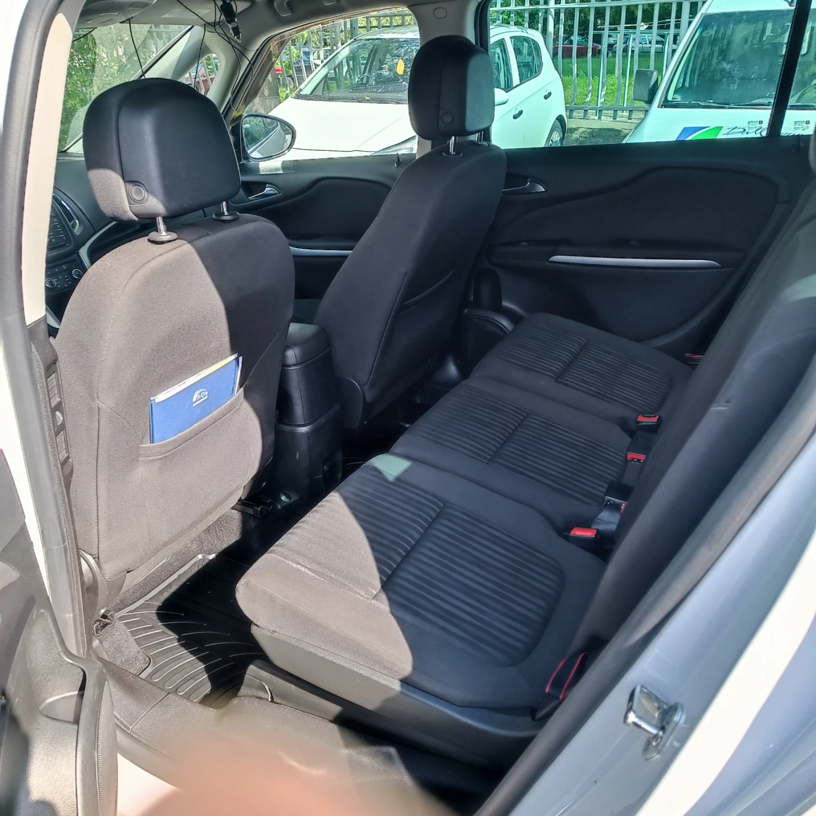 Opel Zafira Туарер газ бензин - изображение 9