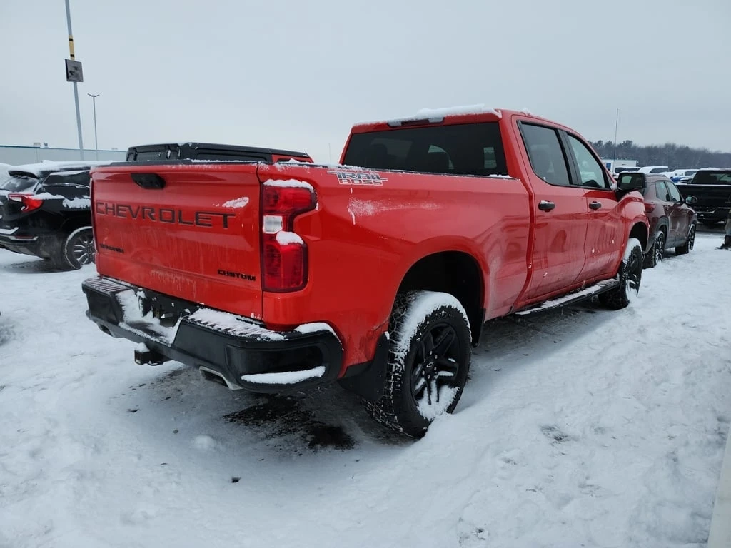 Chevrolet Silverado * CUSTOM TRAIL BOSS CREW CAB SHORT BED * CARFAX *  - изображение 3