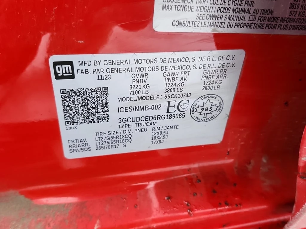 Chevrolet Silverado * CUSTOM TRAIL BOSS CREW CAB SHORT BED * CARFAX *  - изображение 7