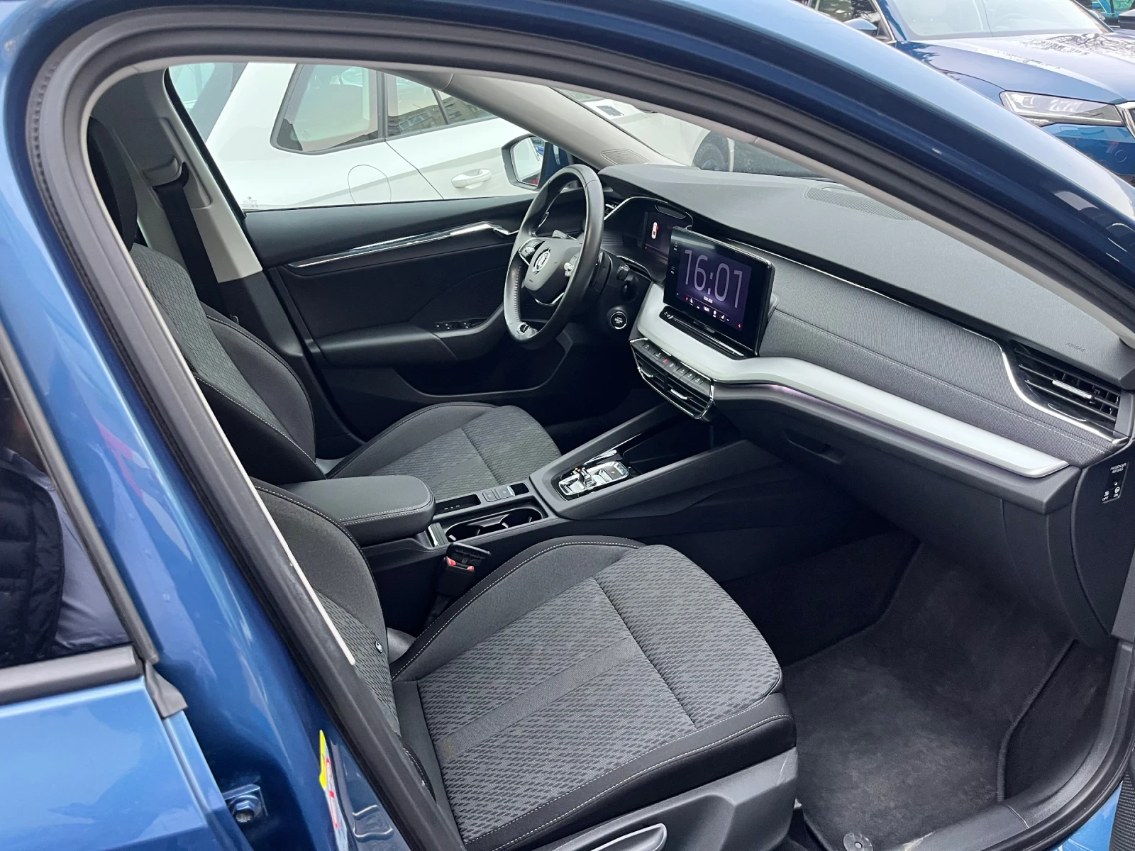 Skoda Octavia 1.5 TSI 7DSG M-HEV - изображение 7