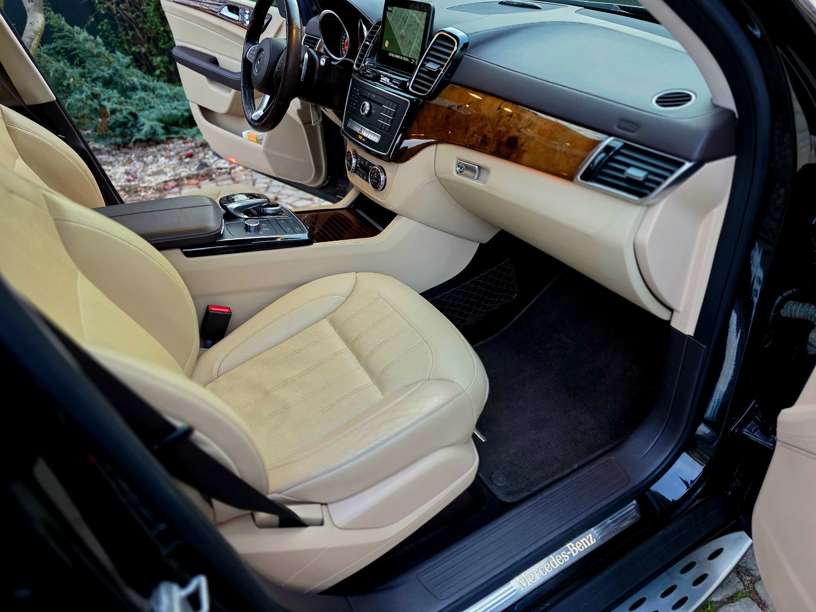 Mercedes-Benz GLS 450, снимка 9 - Автомобили и джипове - 53760186