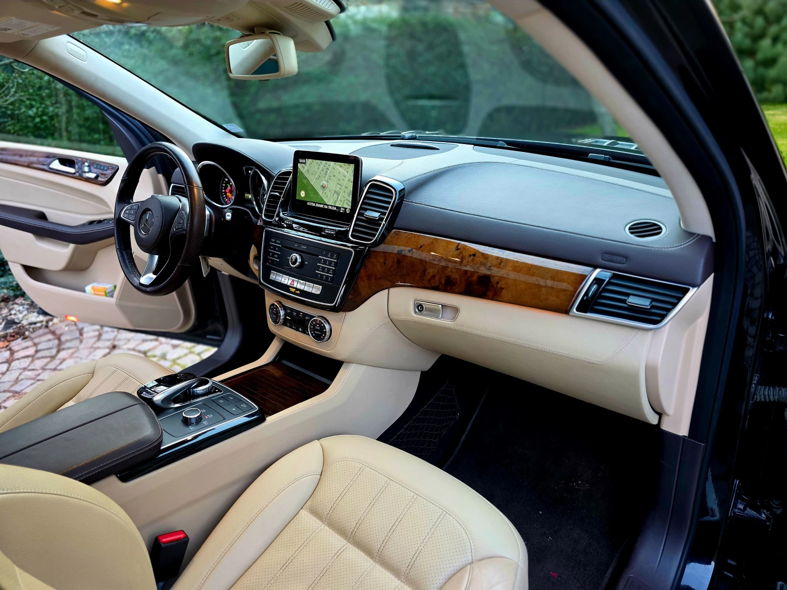 Mercedes-Benz GLS 450, снимка 10 - Автомобили и джипове - 53760186