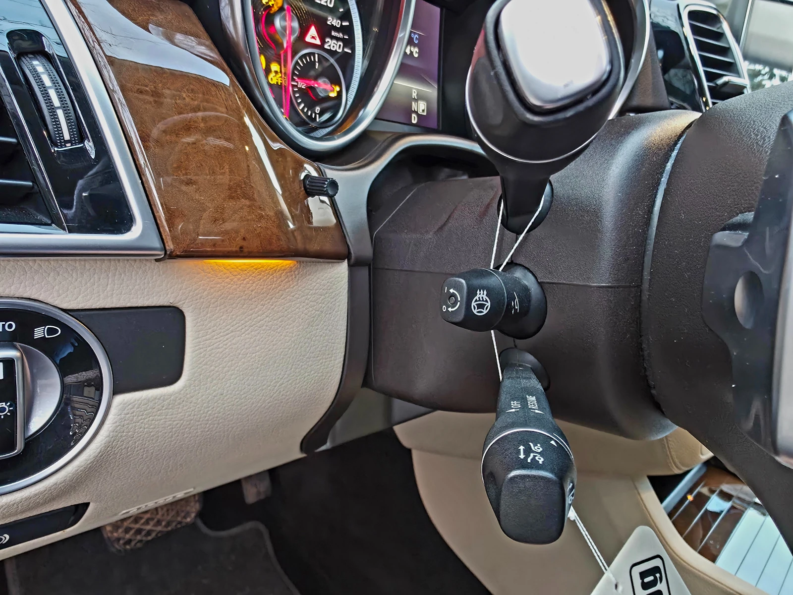 Mercedes-Benz GLS 450, снимка 12 - Автомобили и джипове - 53760186