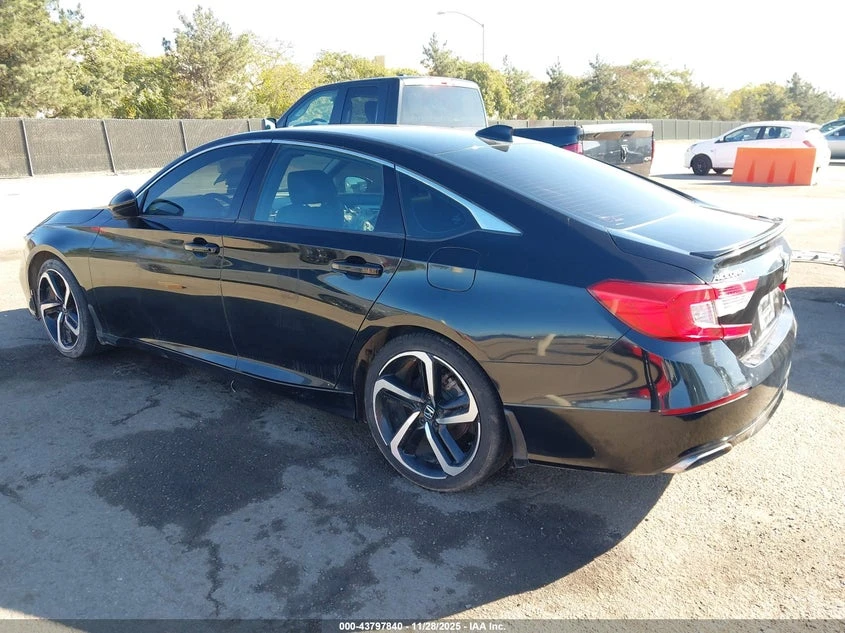 Honda Accord 1.5l Sport, снимка 3 - Автомобили и джипове - 53774085