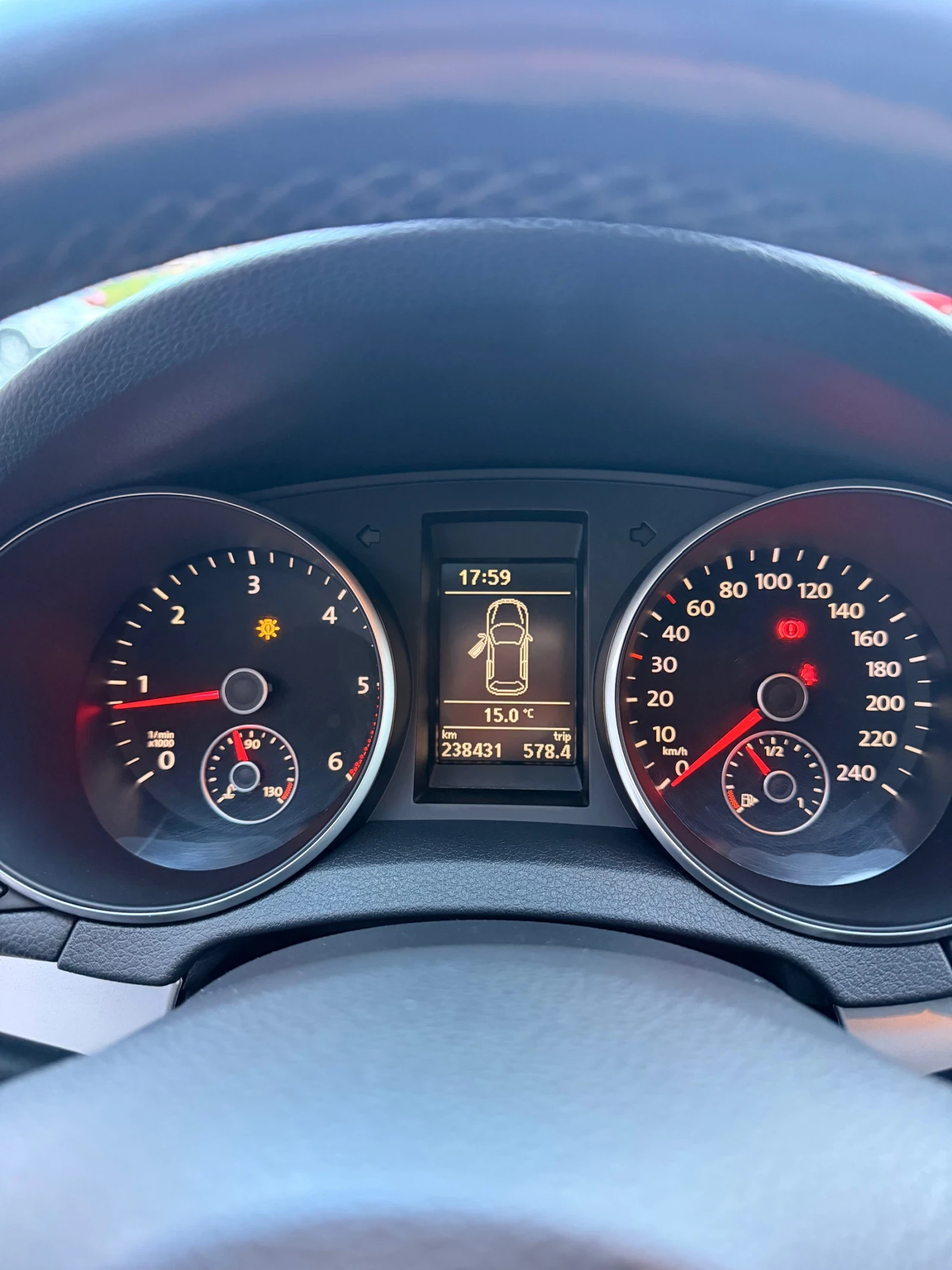 VW Golf 2.0TDI 4-Motion Highline, снимка 12 - Автомобили и джипове - 53967027