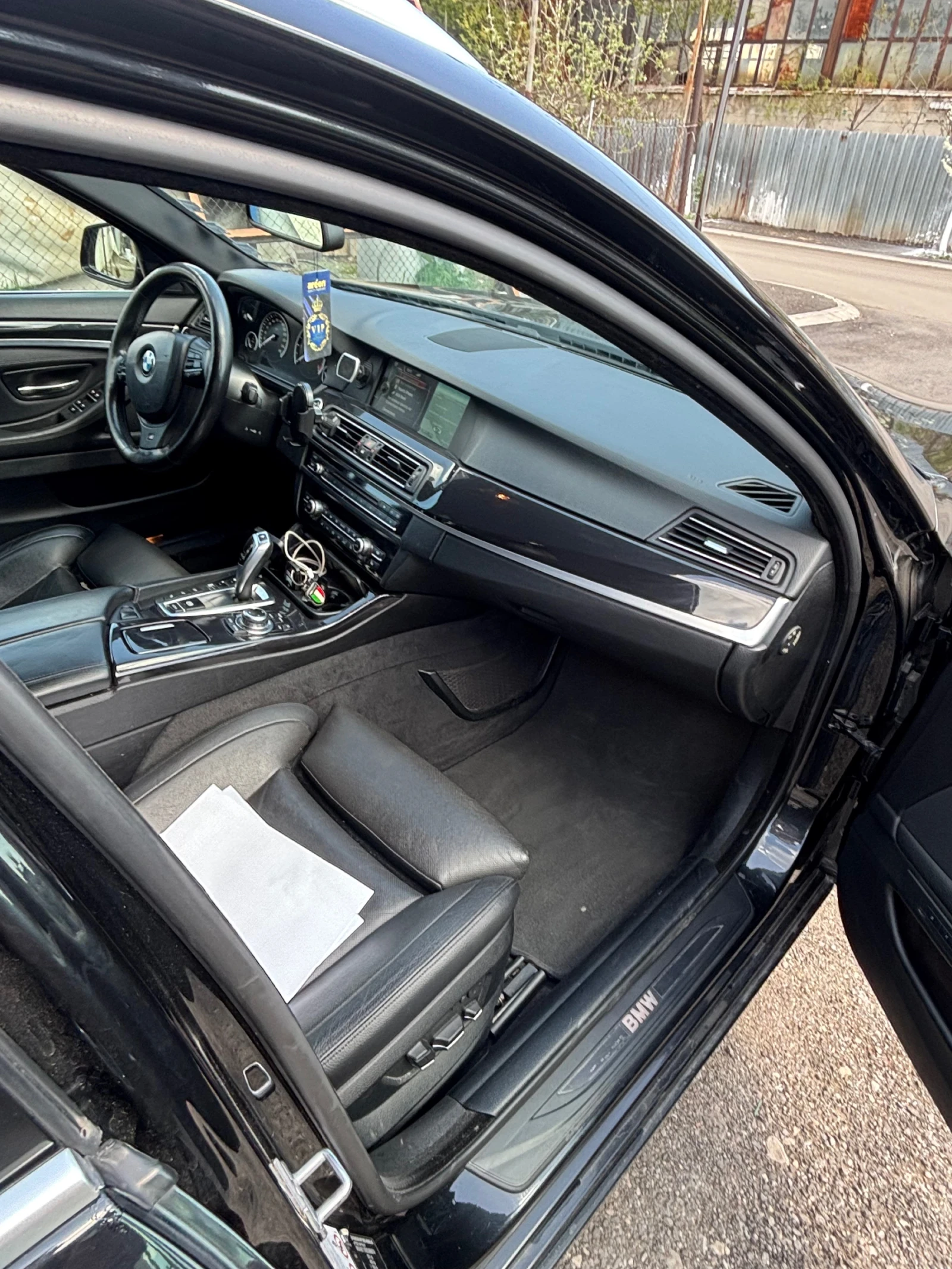 BMW 535 xDrive, снимка 12 - Автомобили и джипове - 54228295