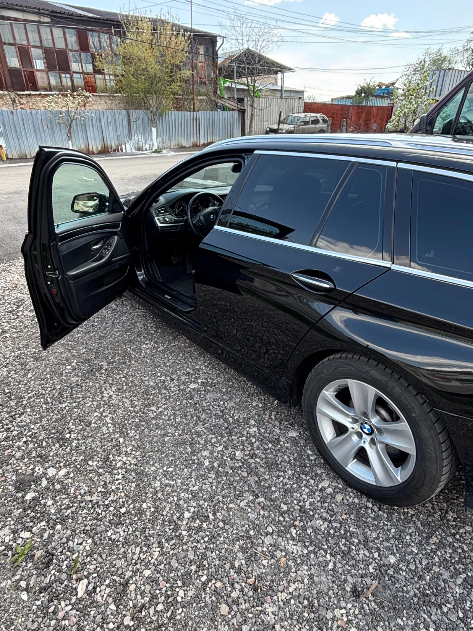 BMW 535 xDrive, снимка 8 - Автомобили и джипове - 54228295