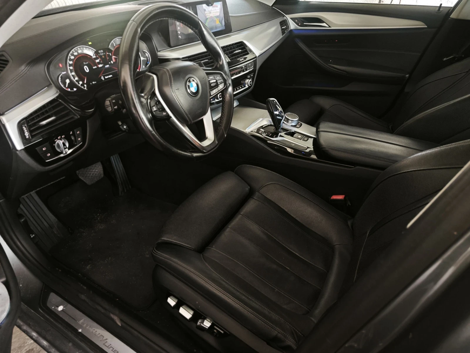 BMW 530 M Performance , снимка 12 - Автомобили и джипове - 54725242