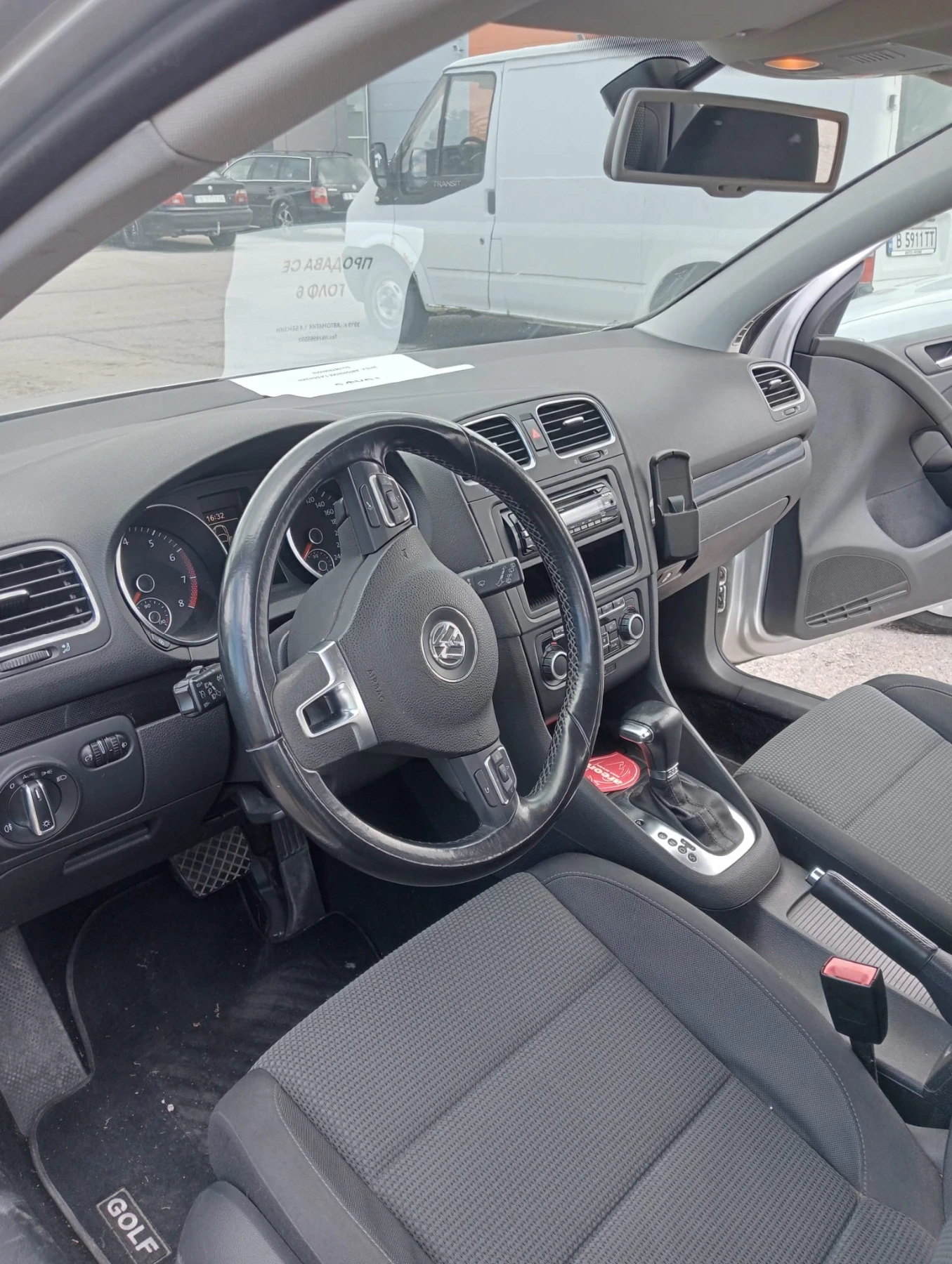 VW Golf, снимка 8 - Автомобили и джипове - 54854328