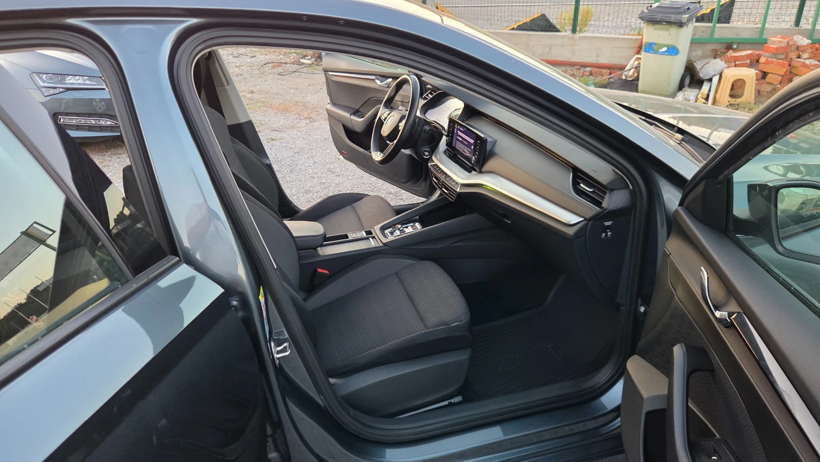 Skoda Octavia 2.0 TDi DSG | Mobile.bg � ����������� 12