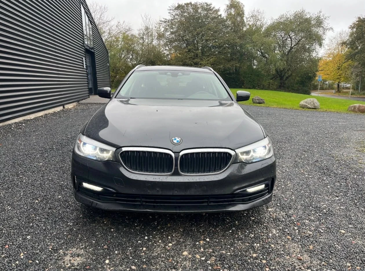 BMW 530 Sportline, снимка 3 - Автомобили и джипове - 55810180
