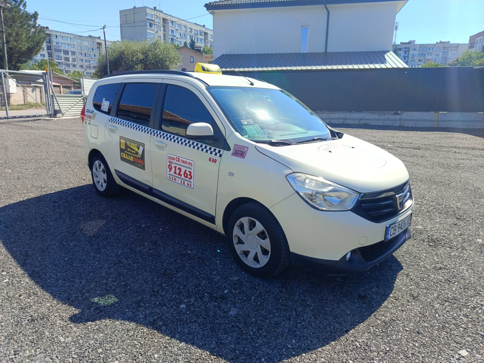 Dacia Lodgy, снимка 6 - Автомобили и джипове - 56015293