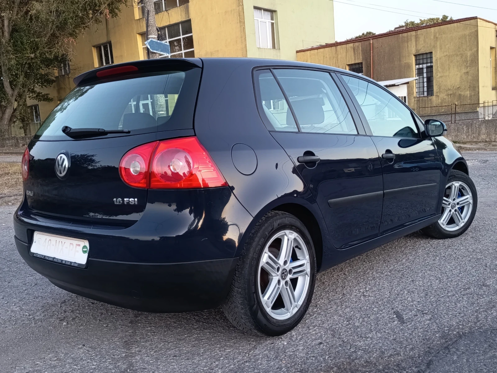 VW Golf 1.6 КЛИМАТИК АВТОПИЛОТ, снимка 6 - Автомобили и джипове - 56041888