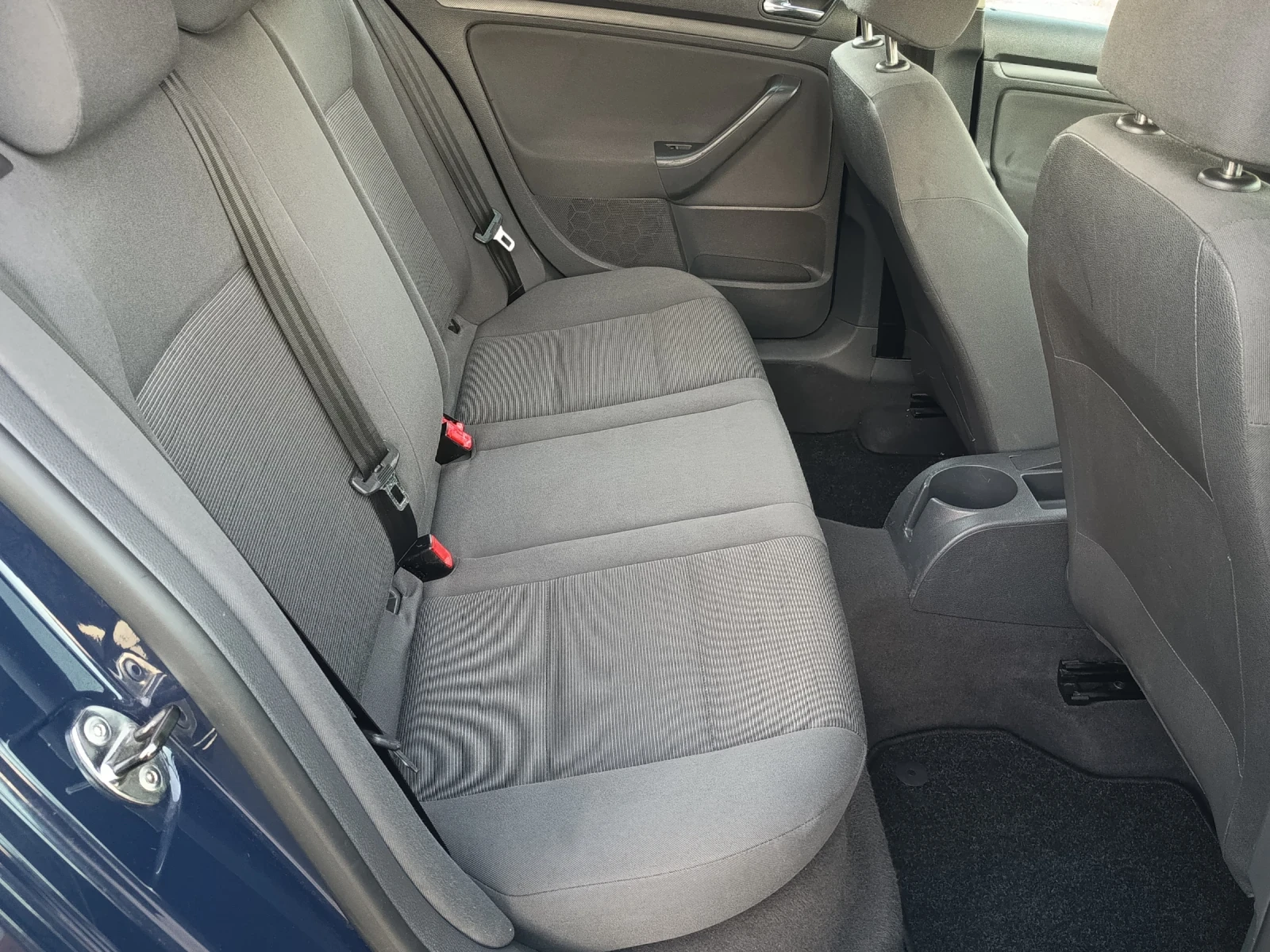 VW Golf 1.6 КЛИМАТИК АВТОПИЛОТ, снимка 12 - Автомобили и джипове - 56041888