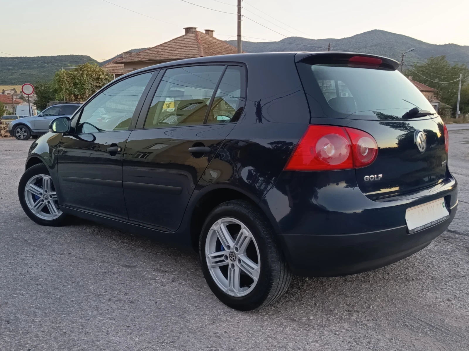 VW Golf 1.6 КЛИМАТИК АВТОПИЛОТ, снимка 7 - Автомобили и джипове - 56041888