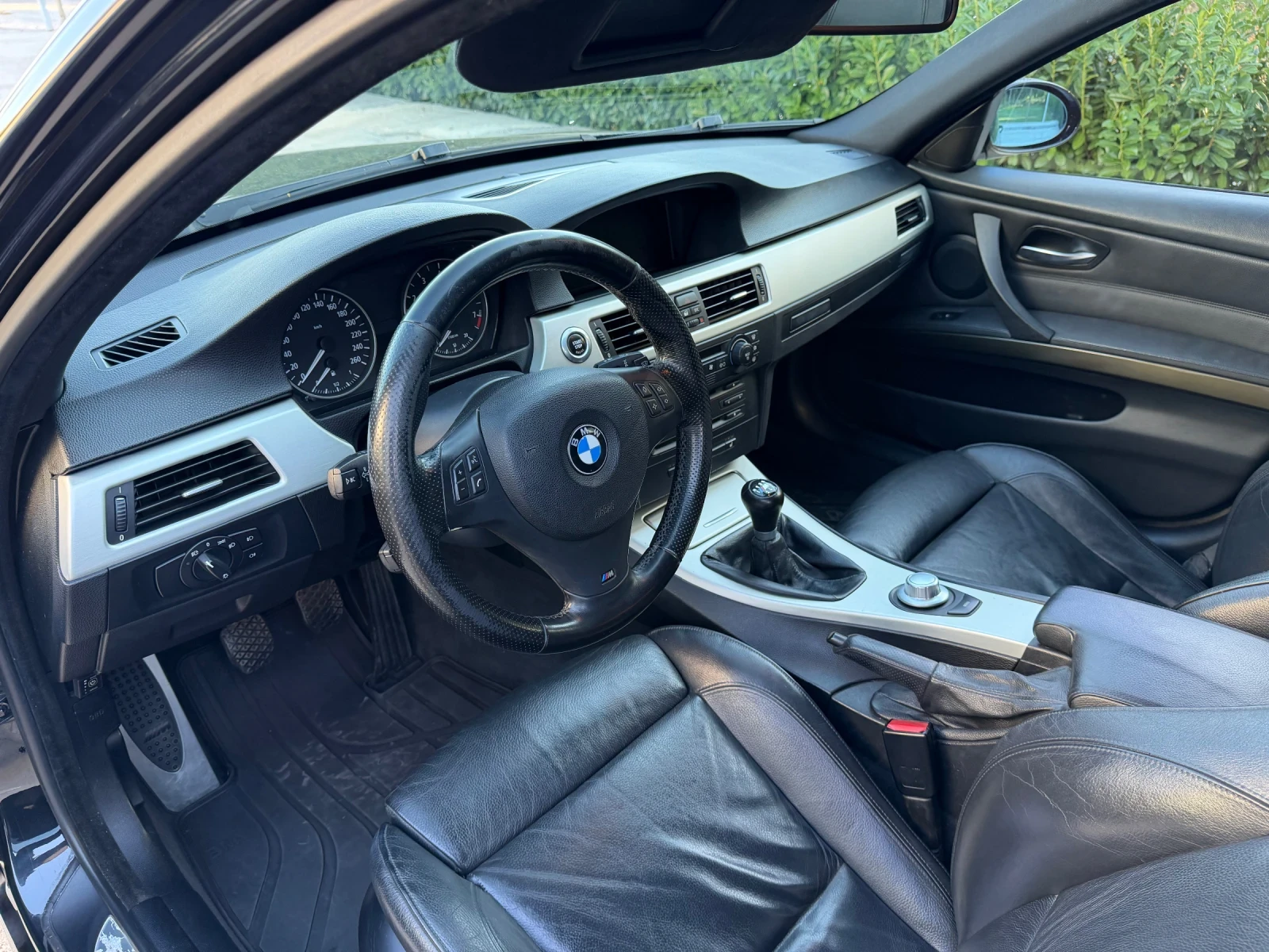 BMW 330 Е91, снимка 9 - Автомобили и джипове - 56353909