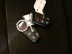 Dodge Durango * R/T HEMI ORANGE * CARFAX * Един собственик *  - 36550 € / 71485.59 лв. - 13326135 11