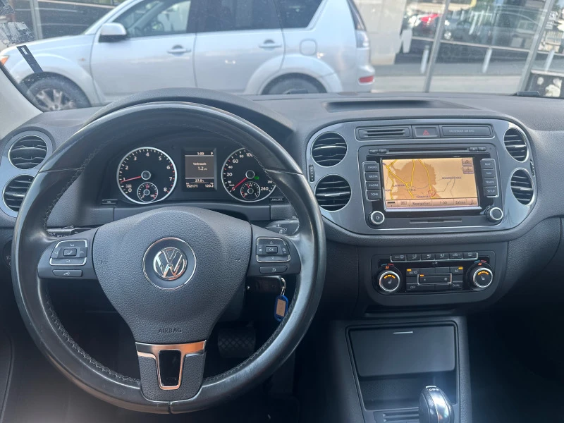 VW Tiguan АВТОМАТИК 4х4 НАВИГАЦИЯ, снимка 14 - Автомобили и джипове - 46677961