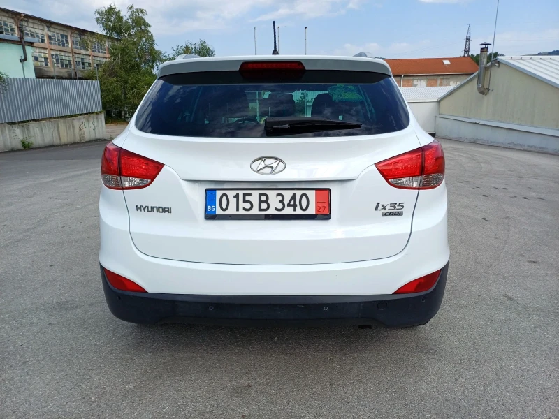 Hyundai IX35 1.7, снимка 6 - Автомобили и джипове - 50744853