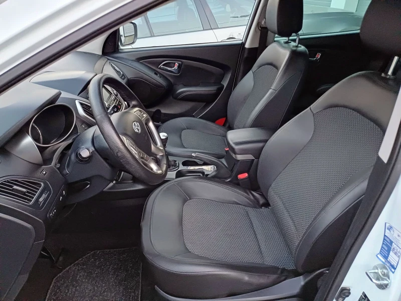 Hyundai IX35 1.7, снимка 7 - Автомобили и джипове - 50744853