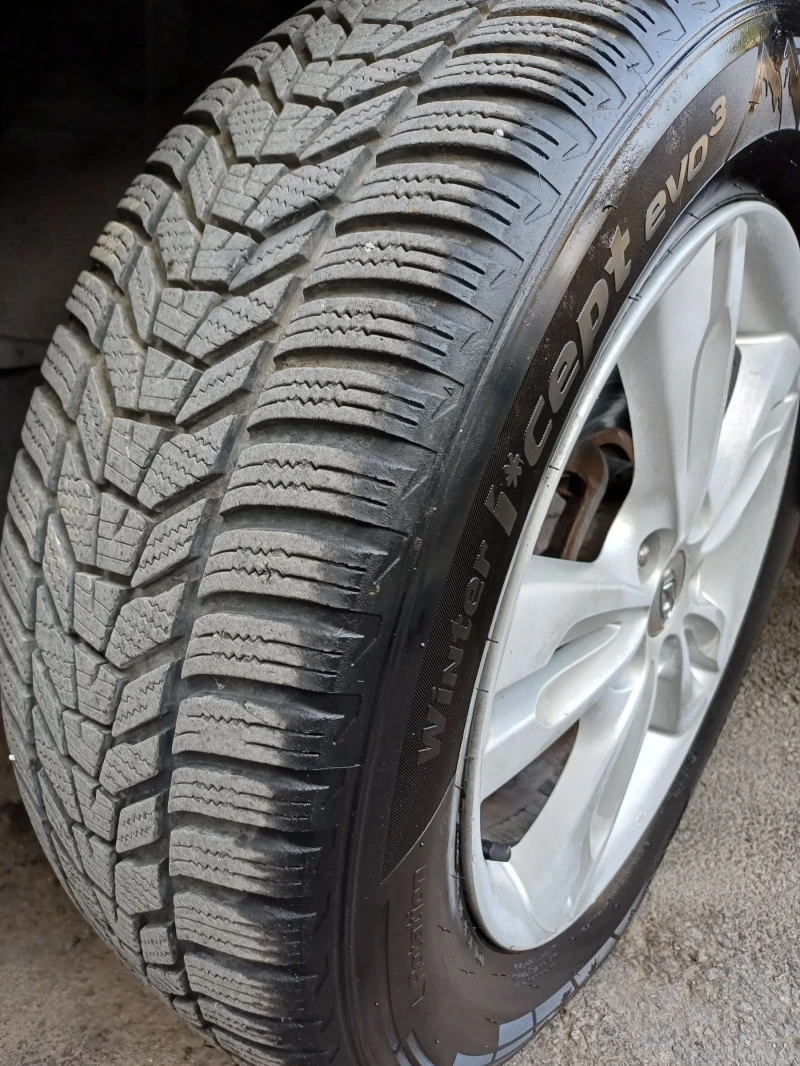 Hyundai IX35 1.7, снимка 15 - Автомобили и джипове - 50744853