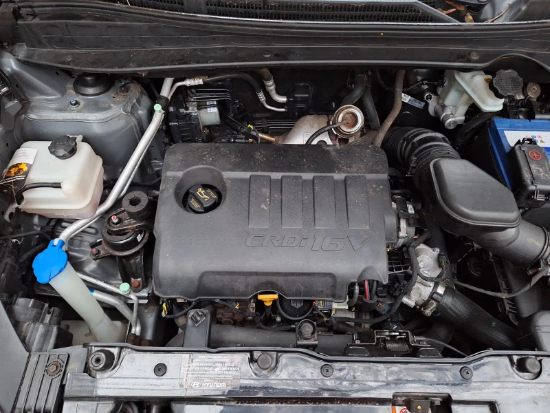 Hyundai IX35, снимка 15 - Автомобили и джипове - 52682413