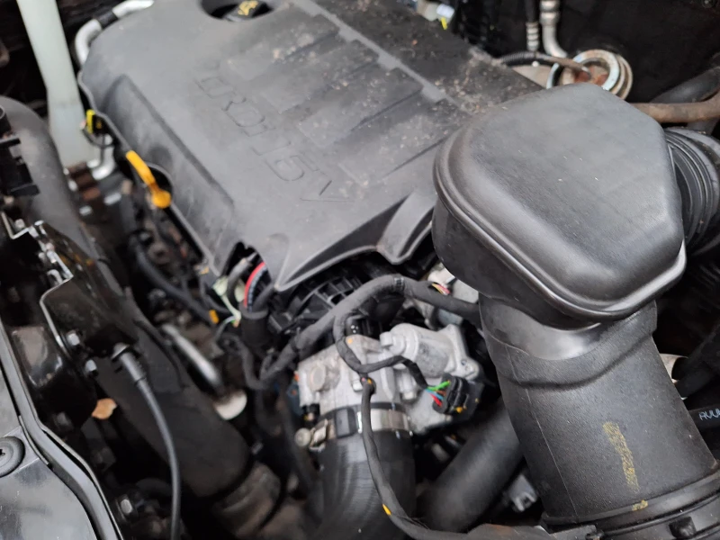 Hyundai IX35, снимка 17 - Автомобили и джипове - 52682413