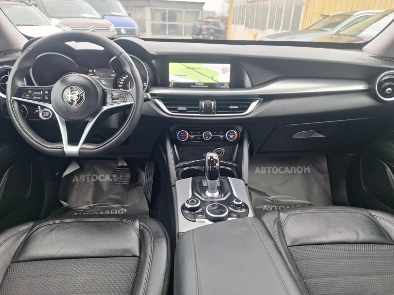 Alfa Romeo Stelvio 2.2Q4-210 KOJA CAMERA PODGREV NAVI 4x4  DISTR., снимка 8 - Автомобили и джипове - 53517387