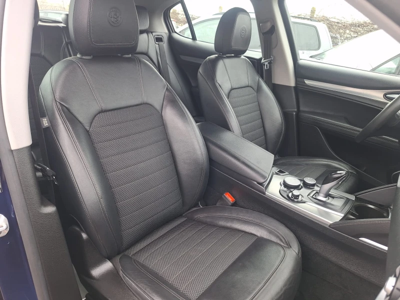 Alfa Romeo Stelvio 2.2Q4-210 KOJA CAMERA PODGREV NAVI 4x4  DISTR., снимка 10 - Автомобили и джипове - 53517387