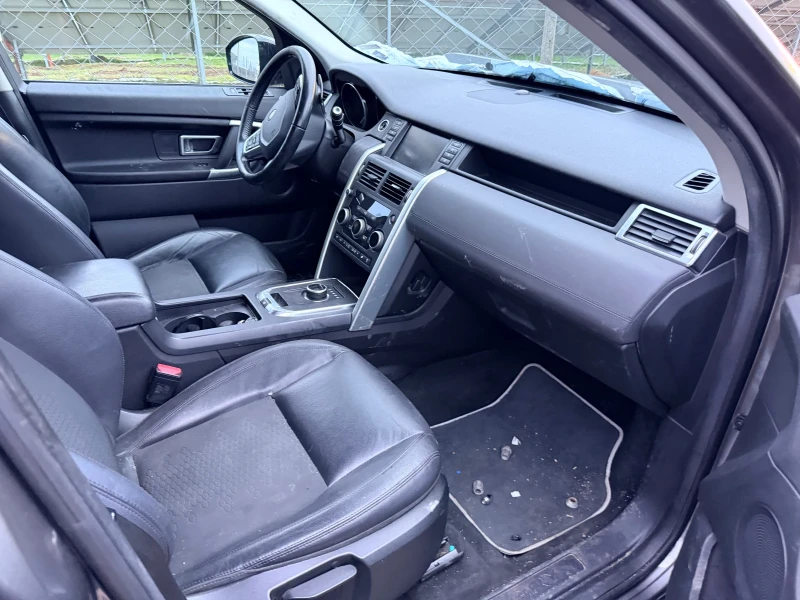 Land Rover Discovery Sport 2.0D , снимка 7 - Автомобили и джипове - 53597579