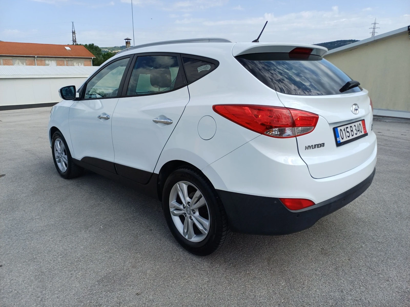 Hyundai IX35 1.7 - изображение 5