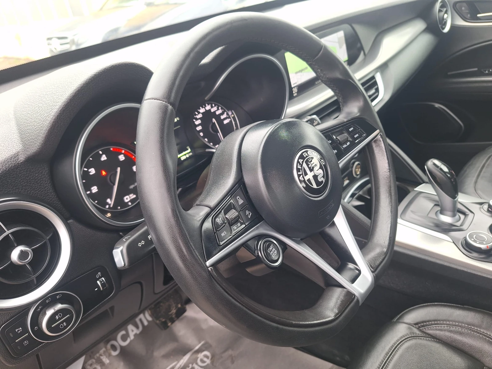 Alfa Romeo Stelvio 2.2Q4-210 KOJA CAMERA PODGREV NAVI 4x4  DISTR. | Mobile.bg � ����������� 9