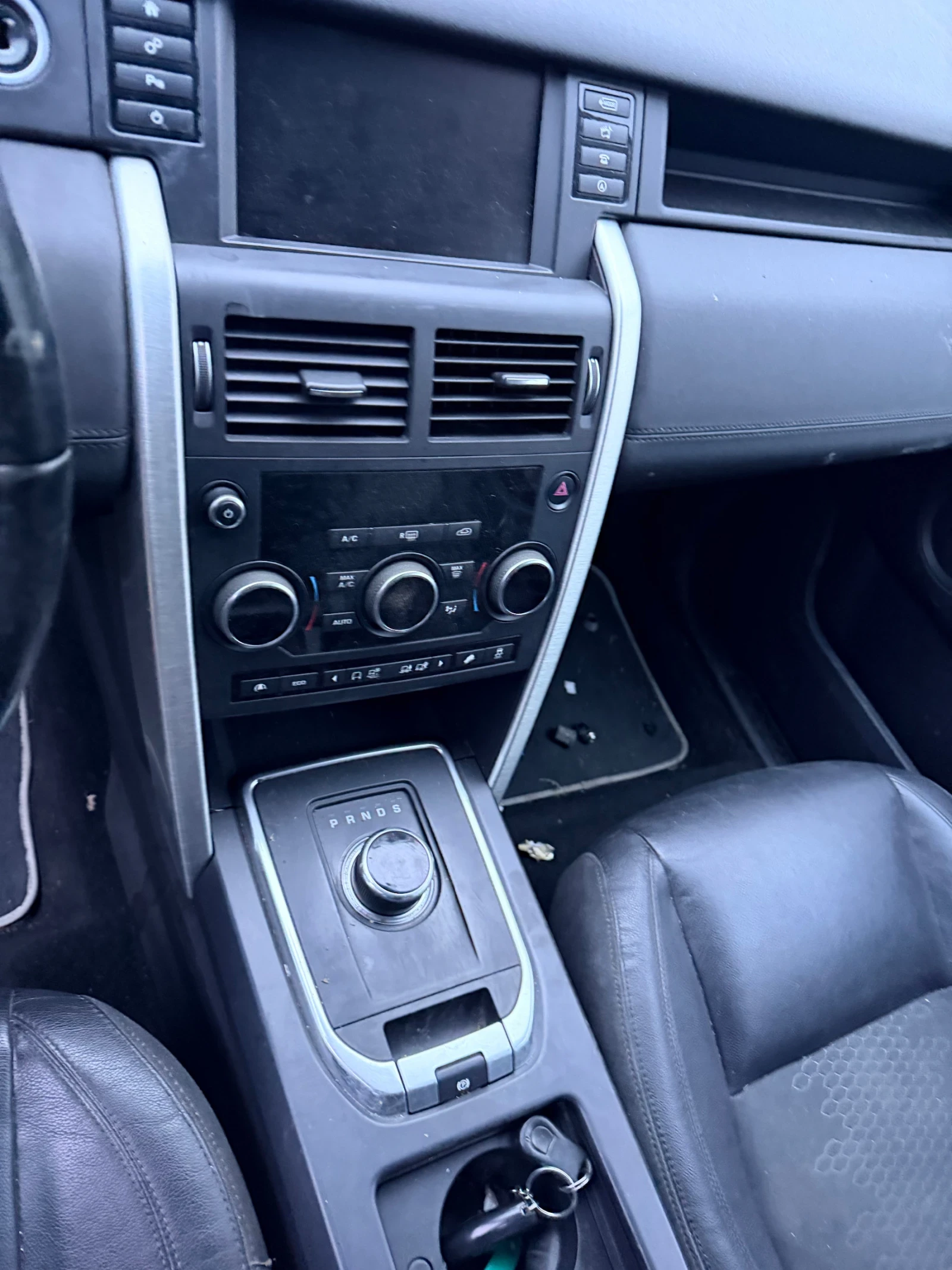 Land Rover Discovery Sport 2.0D  - изображение 10