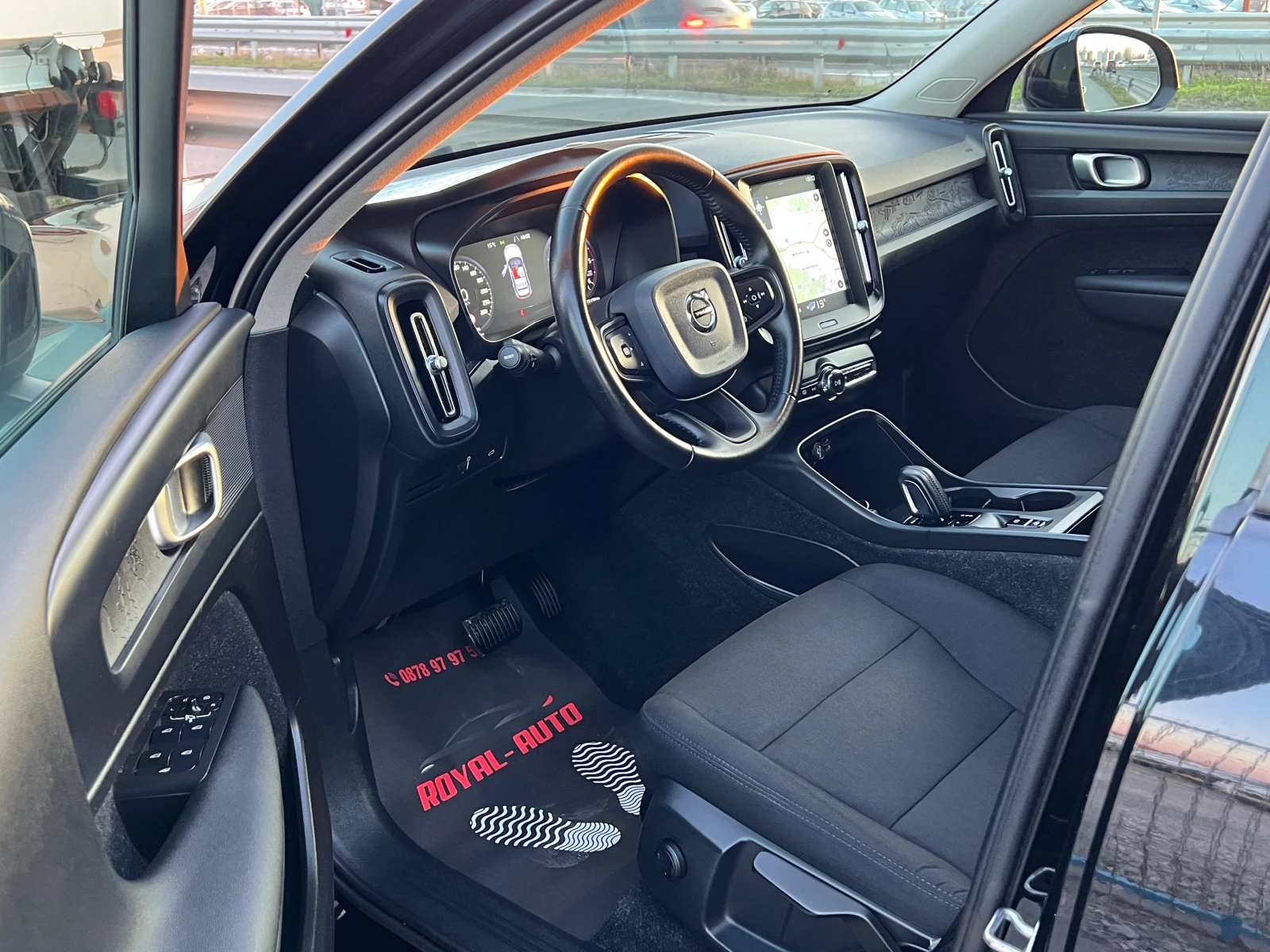 Volvo XC40 ЛИЗИНГ-АВТОМАТ-НАВИ-ТОП  СЪСТОЯНИЕ , снимка 7 - Автомобили и джипове - 53748690