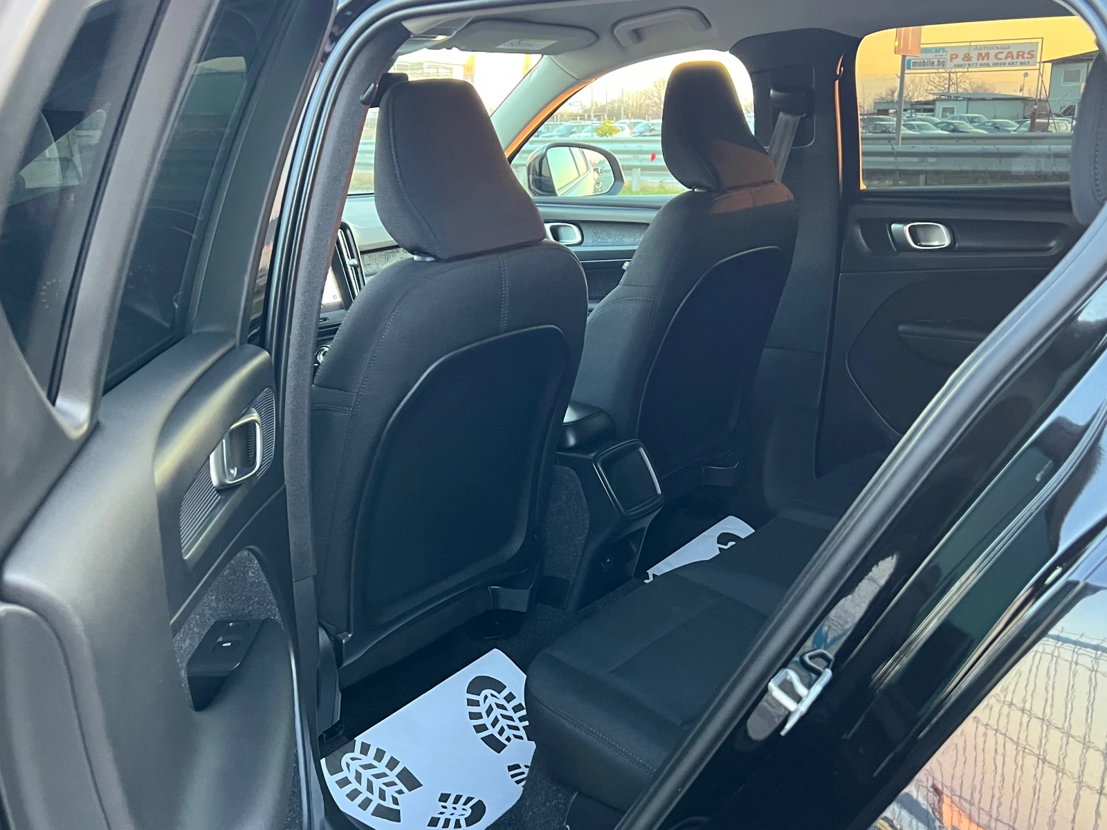 Volvo XC40 ЛИЗИНГ-АВТОМАТ-НАВИ-ТОП  СЪСТОЯНИЕ , снимка 8 - Автомобили и джипове - 53748690