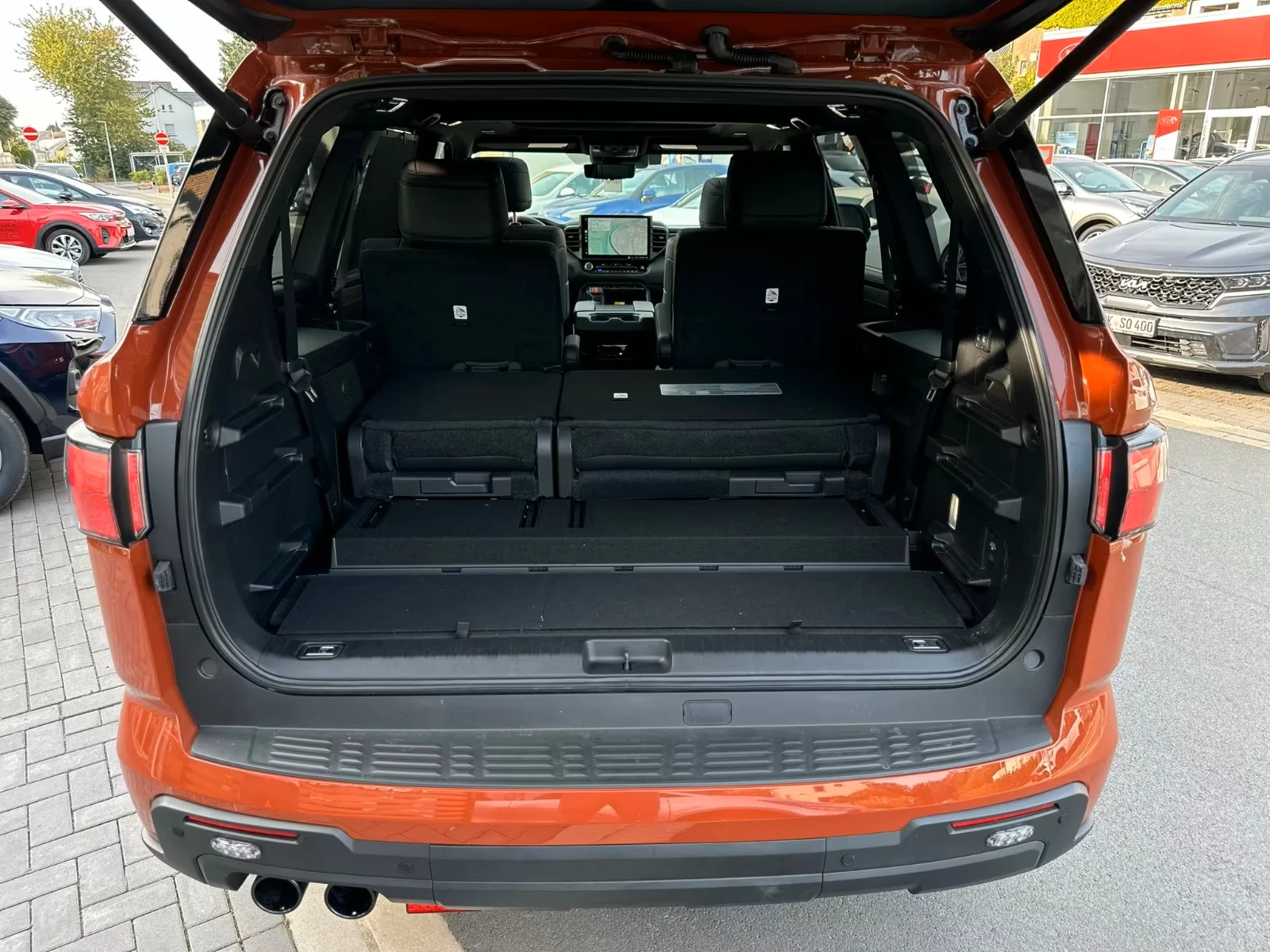 Toyota Sequoia TRD-PRO* HYBRID* 6+ 1* DISTR* KEYLESS* MEMORY* 360, снимка 6 - Автомобили и джипове - 53994703