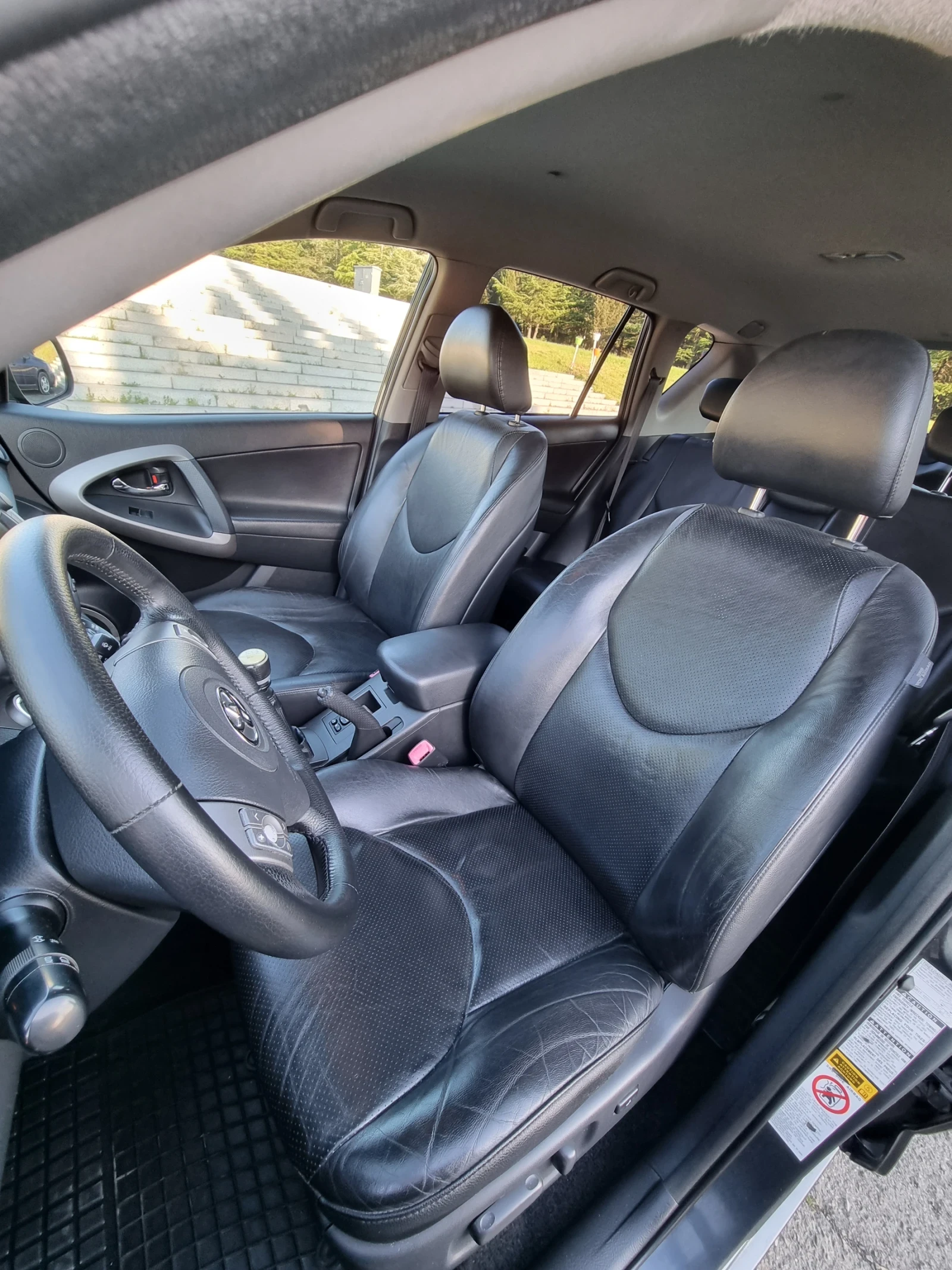 Toyota Rav4 2.2 D Kat, снимка 14 - Автомобили и джипове - 54492237