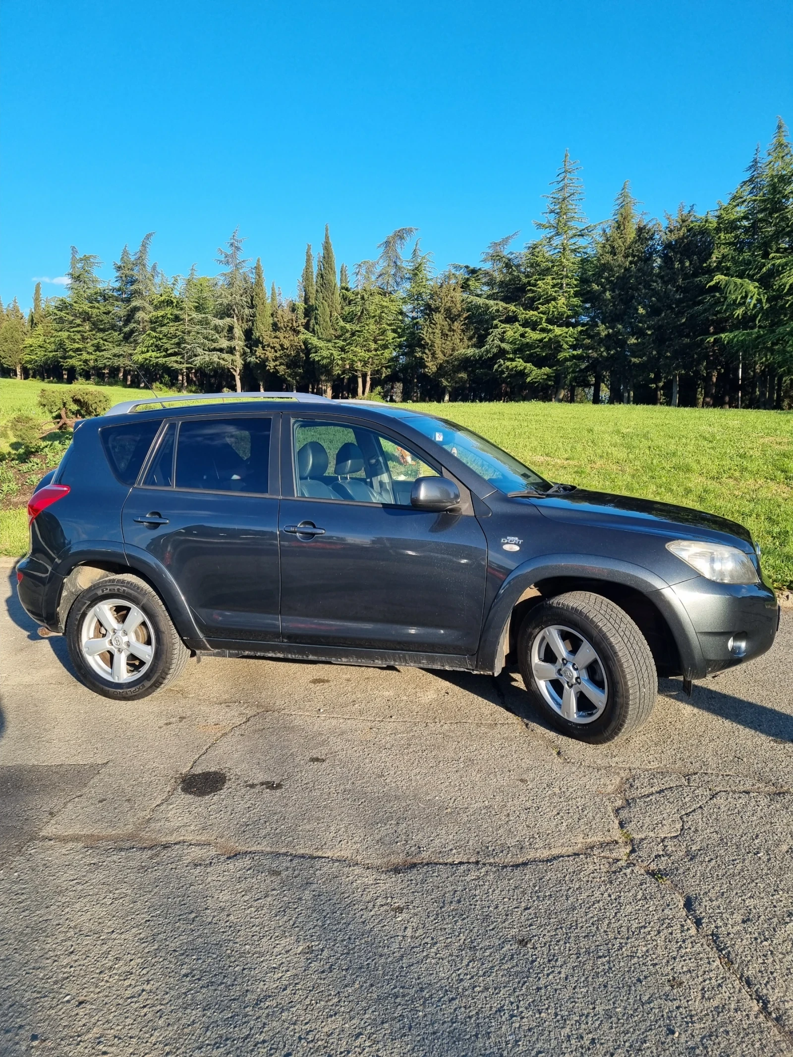 Toyota Rav4 2.2 D Kat, снимка 8 - Автомобили и джипове - 54492237