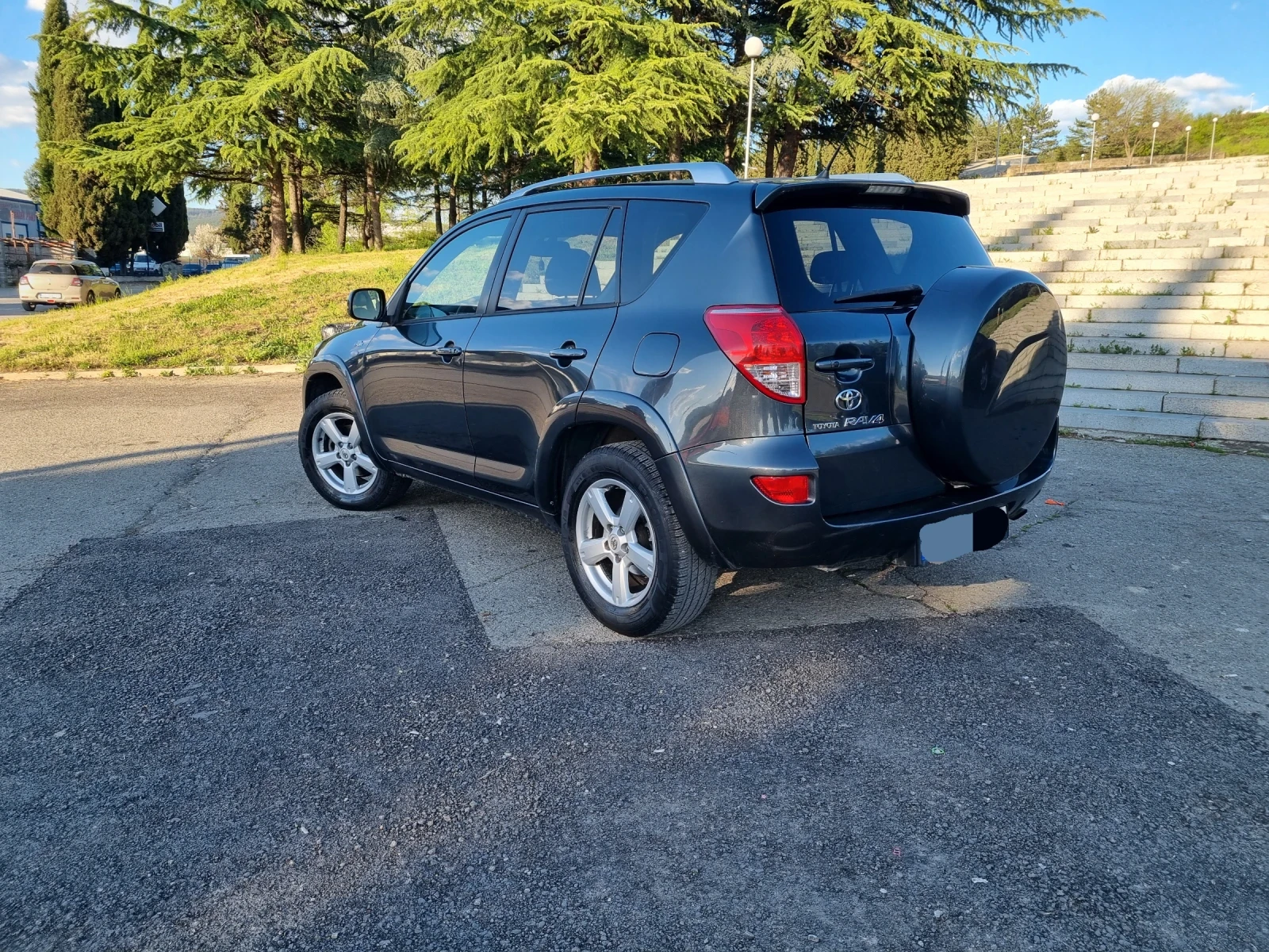 Toyota Rav4 2.2 D Kat, снимка 17 - Автомобили и джипове - 54492237